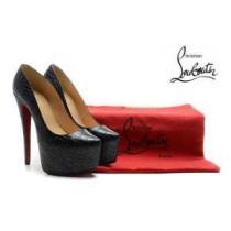 最新作 2026 Christian Louboutin クリスチャンルブタンパンプス
