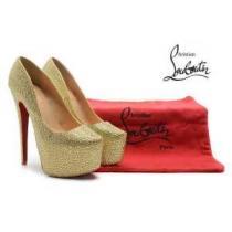 高級感演出 2026 Christian Louboutin クリスチャンルブタンパンプス