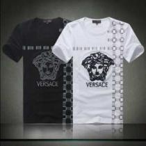 2026春夏  VERSACE ヴェルサーチ贈り物にも◎ 半袖Tシャツ 2色可選