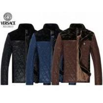 SALE開催! 2026秋冬 VERSACE ヴェルサーチ 綿入れ 3色可選 肌寒い季節に欠かせない