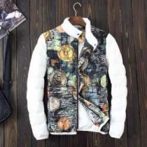 ★安心★追跡付  2026秋冬 VERSACE ヴェルサーチ 綿入れ 2色可選 防寒具としての機能もバッチリ