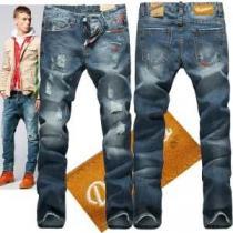 超人気美品◆   2026秋冬 DSQUARED2 ディースクエアード  ダメージデニム しわのデザイン