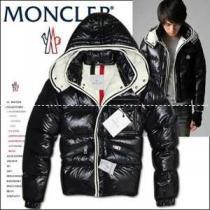 存在感をアピールモンクレールMONCLER完成度の高いダウンジャケット
