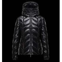 ～希少! 2025秋冬 MONCLER モンクレール ダウンジャケット