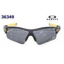 人気が爆発  2026 OAKLEY オークリー サングラス