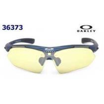 夏コーデに 2026 OAKLEY オークリー サングラス
