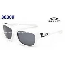 夏コーデに 2026 OAKLEY オークリー サングラス