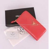 2026新作 PRADA プラダ SALE!今季 レディース長財布P1-05.105.