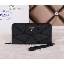 2026 個性派 PRADA プラダ 財布メンズ 5076.158.