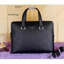PRADA プラダ 首胸ロゴ 2026 ダブルファスナー使用 メンズ手持ち&ショルダー掛け 8118-1.57.