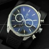タグホイヤー【TAG HEUER】メンズ腕時計 自動巻き　6針 ブラック 日付表示 ラバー 46.20mm.208.
