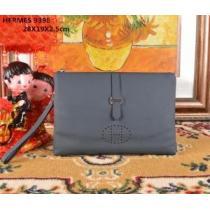 HERMES エルメス 高級感溢れるデザイン2026 ファスナー開閉 財布メンズ 9398.160.