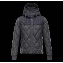 2025秋冬 抜群の雰囲気が作れる! MONCLER モンクレール ダウンジャケット