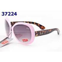 お洒落  RAYBAN レイバン  存在感を放つサングラス