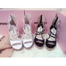2026春夏 値下げ MIUMIU ミュウミュウ サンダル 2色可選