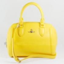 スタイリッシュ感 2026秋冬 VIVIENNE WESTWOOD ヴィヴィアン ウエストウッド  手持ち&ショルダー掛け 非凡な容量.94.