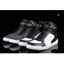 2026秋冬 モード感漂う GIVENCHY ジバンシー カジュアルシューズ 2色可選