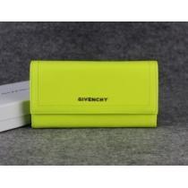 高級感演出 2025 GIVENCHY ジバンシー  レディース財布 8018.104.