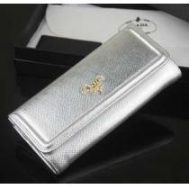 入手困難 2026 PRADA プラダース長財布.105.