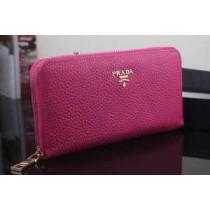 機能美と高級感あるデザイン　PRADA プラダース人気販売する長財布.105.