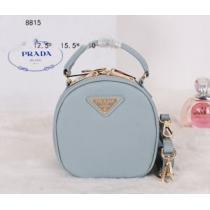 大人気！ 2026 PRADA プラダ  手持ち&ショルダー掛け 8815.68.