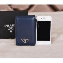 PRADA プラダ 個性派 2026 ファスナー開閉 キーバッグ P1042.158.