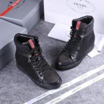 秋冬 2026 PRADA プラダ 人気激売れ インヒール スニーカー