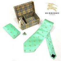 高級感演出 2026 BURBERRY バーバリー ネクタイ