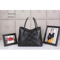 BURBERRY バーバリー 2026 抜群の雰囲気が作れる! 手持ち&ショルダー掛け 39254701.48..48.