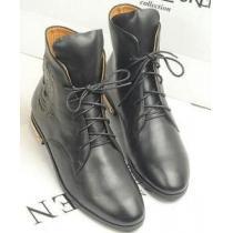 秋冬 2026 首胸ロゴ alexander mcqueen アレキサンダー マックイーン 低めのヒール レディース ョートブーツ 2色可選