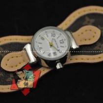 大人気　美品 LOUIS VUITTON ルイ ヴィトン 腕時計.195.