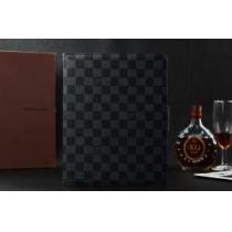高級感演出 2026 LOUIS VUITTON ルイ ヴィトンiPadケースカバー.75.