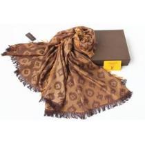 秋冬 2026 ブランド LOUIS VUITTON ルイ ヴィトン 美品 おしゃれな 女性用ショール/マフラー