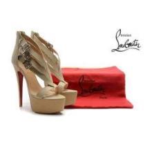 2026 人気が爆発 Christian Louboutin クリスチャンルブタンパンプス