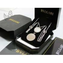 首胸ロゴ 2026春夏 BVLGARI ブルガリ ネックレス、ペンダントトップ、チョーカー.229.