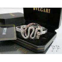 大人のおしゃれに 2026春夏 BVLGARI ブルガリ バングル.229.