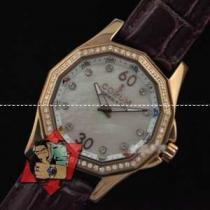 大人気　美品 CORUM-コルム 腕時計.210.