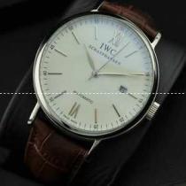 自動巻き 3針クロノグラフ IWC クオーツ メンズ腕時計　日付表示 ホワイト文字盤 43.10mm サファイヤクリスタル風防.209.