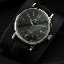 日本製クオーツ IWC クオーツ メンズ腕時計　3針クロノグラフ 黒文字盤　日付表示 夜光効果.209.