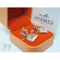 首胸ロゴ2026春夏 HERMES イヤリング、ピアス.228.