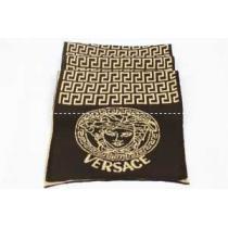値下げ！2026-14秋冬 新作登場 VERSACE ヴェルサーチ マフラー
