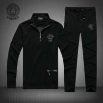 大好評 2026秋冬 VERSACE ヴェルサーチ トレーナー セットアップ上下  2色可選