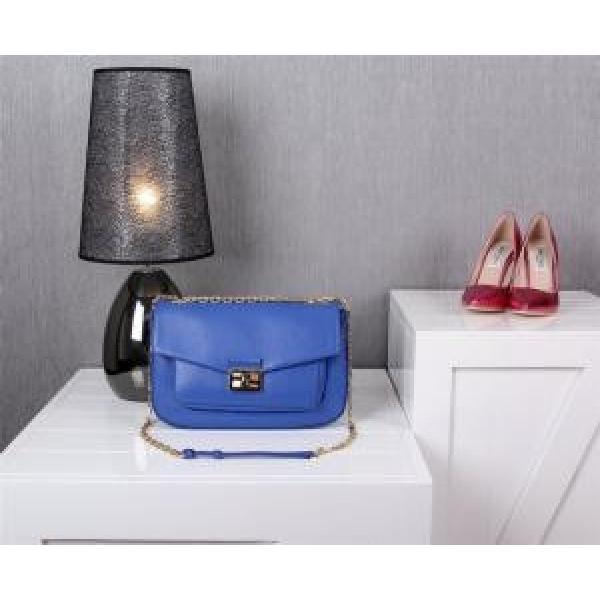 2026 気軽に持てる FENDI フェンディ レディース ショルダーバッグ 2026.150.