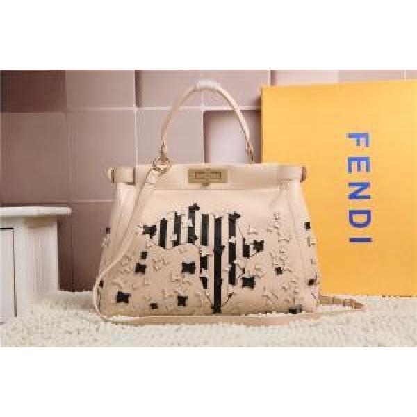 2026 人気激売れ FENDI フェンディ ファスナーポケット付 レディース バックパック 1169.150.