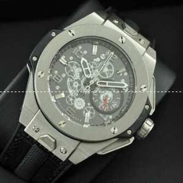 Hublotウブロ メンズ腕時計 日本製クオーツ　4針 日付表示 サファイヤクリスタル風防 43.3MM.178.
