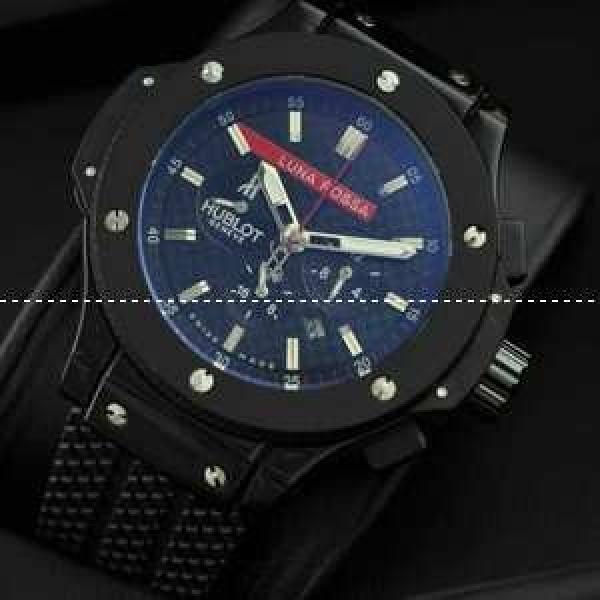 Hublotウブロ メンズ腕時計 自動巻き 6針クロノグラフ 日付表示 ラバー 45.82mm サファイヤクリスタル風防 ブラック.178.
