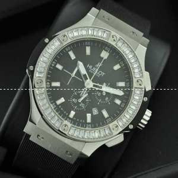 Hublotウブロ メンズ腕時計 日本製クオーツVK 日付表示 ラバー サファイヤクリスタル風防 ダイヤベゼル.178.
