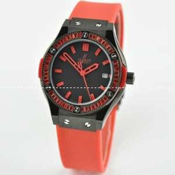 日本製クオーツ 3針クロノグラフ Hublotウブロ 女性用腕時計 日付表示 ダイヤベゼル 34MM 赤色 ラバー.178.