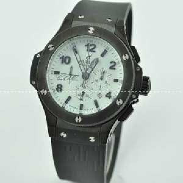 日本製クオーツ 6針クロノグラフ Hublotウブロ メンズ腕時計 日付表示 サファイヤクリスタル風防 44MM ラバー BLACK.178.