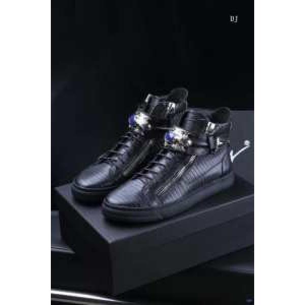2026秋冬 抜群の雰囲気が作れる GIUSEPPE ZANOTTI ジュゼッペ ザノッティ  ビジュー ショートブーツ 2色可選